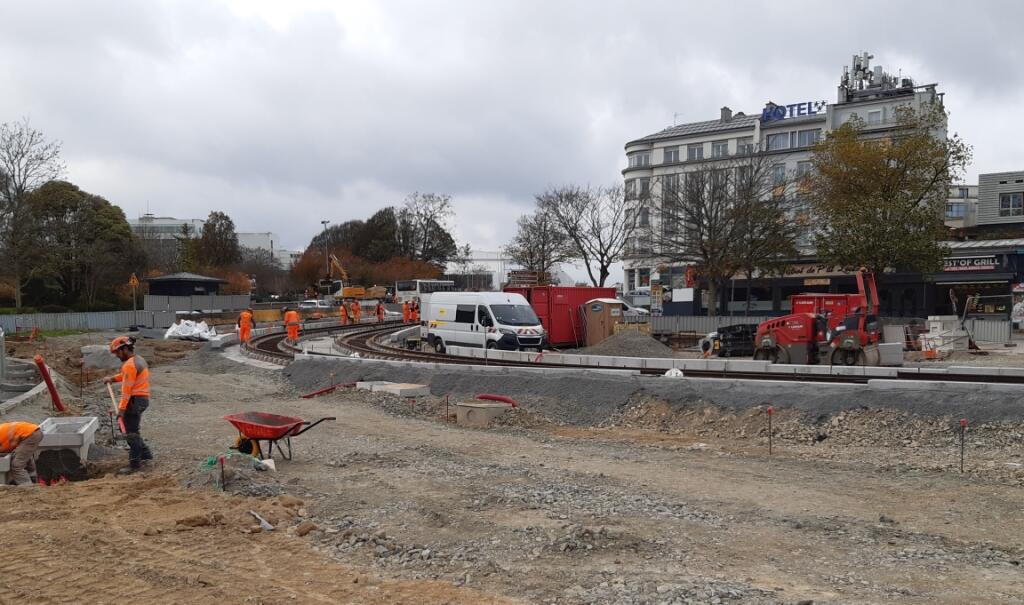 Brest tram ligne B terminus gare virage 3 14 11 2024.jpg