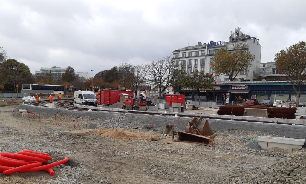 Brest tram ligne B terminus gare virage 4 14 11 2024.jpg